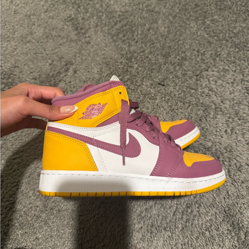 Air Jordan 1 Retro High OG “Brotherhood”